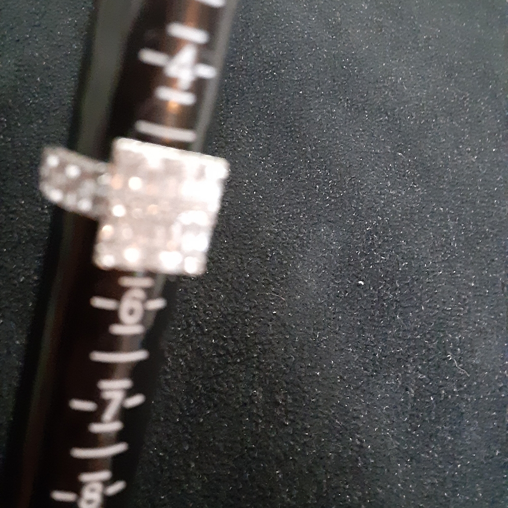 Sterling silver CZ Ring - Picture 7 of 10